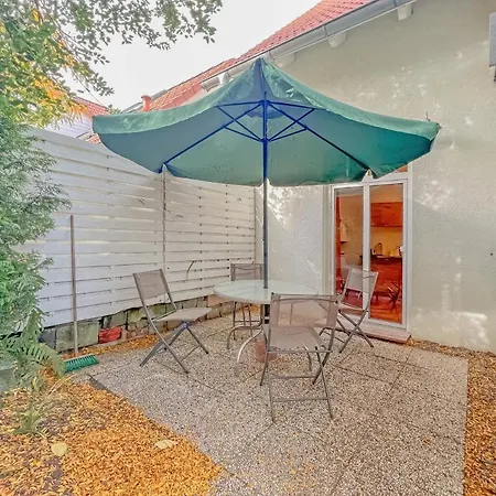 Ferienhaus Cosy House With Workplace, Balcony And Garden 30 Min To Marienburg *