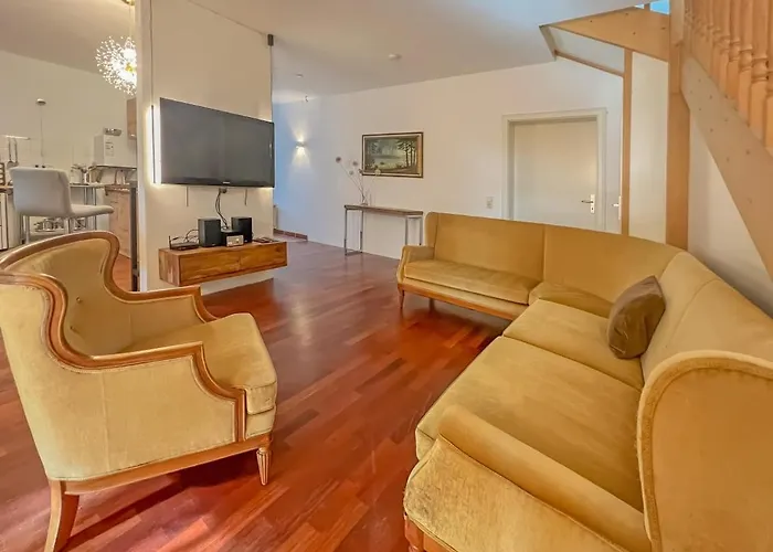 Cosy House With Workplace, Balcony And Garden 30 Min To Marienburg Hébergement de vacances