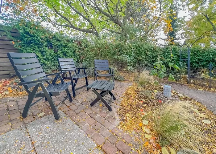 Cosy House With Workplace, Balcony And Garden 30 Min To Marienburg Hébergement de vacances Gehrden (Lower-Saxony)