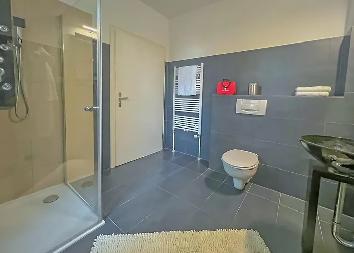 Cosy House With Workplace, Balcony And Garden 30 Min To Marienburg