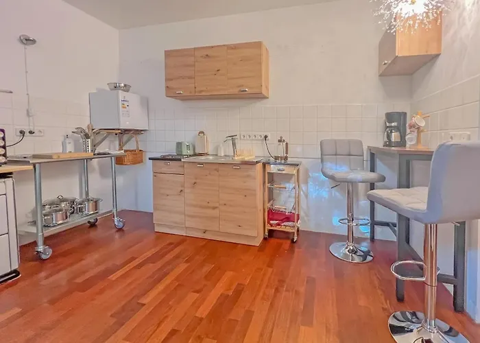 Cosy House With Workplace, Balcony And Garden 30 Min To Marienburg *